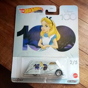 Disney Hot Wheels Alice in wonderland